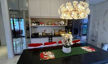 Imagem 2: CASA DUPLEX no PASSAREDO - 4 suítes, /03 Suíte com Closet e Varanda, 01 Esscritório