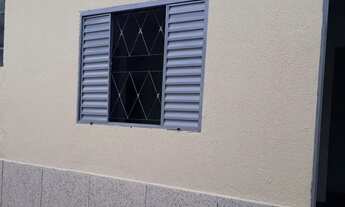 Imagem 5: PARTICULAR - Casa de 02 Quartos c/ Garagem Carro. Perto Terminal da Vila Brasília!!!