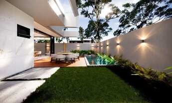 Imagem 6: Excelente sobrad de alto padrão contendo 4 suites plenas no condomínio Jardins Itália