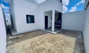 Imagem 6: Casa com Pé direito ampliado e fachada de destaque sua nova casa