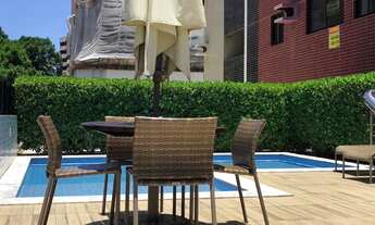 Imagem 3: 2/4 com móveis planejados na ponta verde