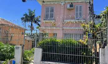 Imagem 2: Amplo Terreno com Casa no Partenon