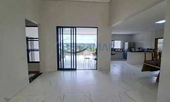 Imagem 2: Casa de Condomínio 3 Quartos, 1 Suíte, 4 Vagas de Garagem, Quintal à Venda no Condomínio M