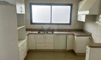 Imagem 3: Casa estilo sobrado para locação no bairro Jardim Karaiba