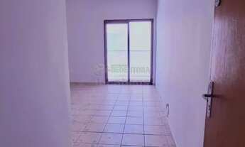 Imagem 2: Ótimo Apartamento Residencial para Locação - 2 Dormitórios / Jardim Caparroz