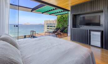 Imagem 2: Incrível cobertura reformada, vista deslumbrante para a pedra do Arpoador e o mar