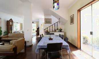 Imagem 7: Casa em rua fechada e bem localizada