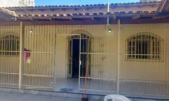 Imagem 3: Casa de 410m2 com 2qts com suite, area gourmet, quintal e garagem para 10 carros, 4 quadra