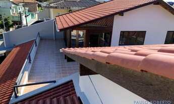 Imagem 1: SOBRADO - BARRA DA LAGOA - SC