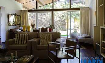 Imagem 4: SOBRADO - PERDIZES - SP