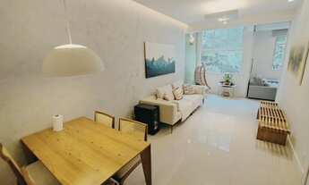 Imagem 7: Apartamento para venda possui 80 metros quadrados com 2 quartos em Copacabana - Rio de Jan