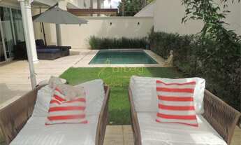 Imagem 2: Alto padrão com piscina em condomínio fechado