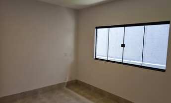 Imagem 7: Casa de 3 quartos com pé direito duplo