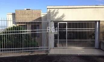 Imagem 2: Porto Alegre - Casa Padrão - Teresópolis