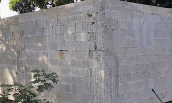 Imagem 6: Terreno plano e murada de 150m2. Ótimo bairro!