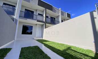 Imagem 2: Sobrado à venda com 2 dormitórios, sendo uma suíte com sacada e quintal com churrasqueira