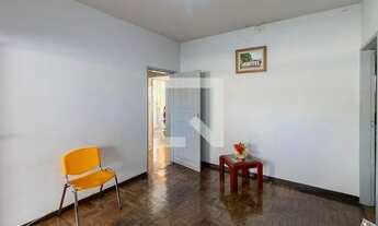 Imagem 2: Casa à Venda - Camargos, 3 Quartos, 360 m2