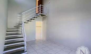 Imagem 2: Sobrado no bairro Nova Itanhaém - Interior