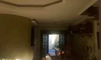 Imagem 2: Casa em condomínio com piscina, no centro, com RGI