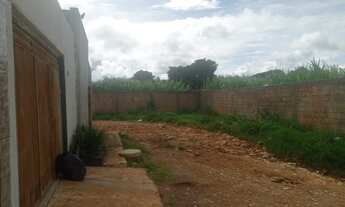 Imagem 2: Casa reformada fino acabamento 2 quartos sendo 1 suíte com churrasqueira no lote 150 metro