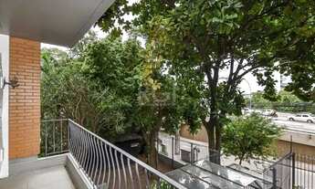 Imagem 2: Apartamento de 175m² com 3 dormitórios, 1 suíte e 2 vagas de garagem no bairro Auxiliadora