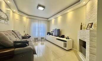 Imagem 2: Casa para venda possui 166 metros quadrados com 3 quartos em Bom Retiro - Joinville - SC