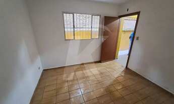 Imagem 3: Casa em condomínio com 1 quarto, sala, cozinha e banheiro