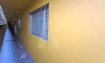 Imagem 2: Casa em condomínio com 1 quarto, sala, cozinha e banheiro