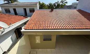 Imagem 4: Sobrado para aluguel possui 274 metros quadrados com 4 quartos