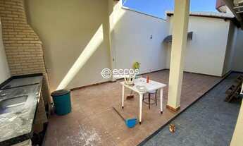 Imagem 5: Ótima casa com 4 quartos para locação no Bairro Santa Mônica