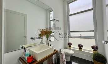 Imagem 4: Casa de condomínio para venda tem 635 metros quadrados com 4 quartos