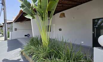 Imagem 2: Imóvel para venda possui 200 metros quadrados com 3 quartos em Alto do Calhau - São Luís