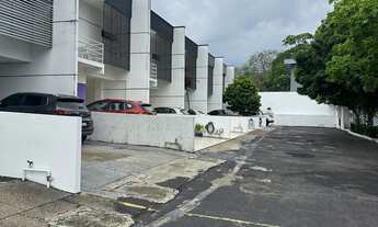 Imagem: Casa em condomínio no Parque das laranjeiras