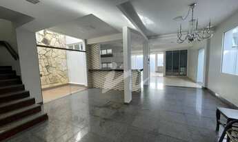 Imagem 2: Sobrado com 6 dormitórios para alugar, 420 m² por R$ 5.500,00/mês - Bom Jesus - Uberlândia