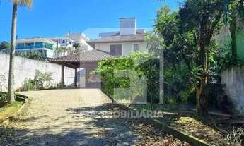 Imagem: Casa de 4 dormitórios à venda no Cacupé