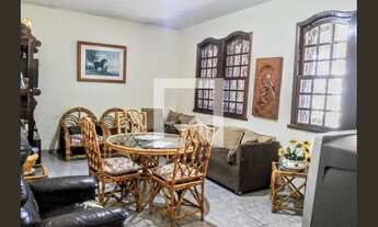 Imagem 2: Casa à Venda - Ouro Preto, 4 Quartos, 360 m2