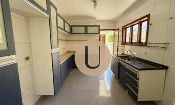 Imagem 2: Casa para retrofit com 3 dormitórios à venda, 220 m² por R$ 1.810.000