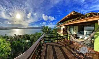 Imagem: Casa com três quartos na Lagoa da Conceição