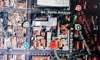 Imagem: Terreno em rua comercial