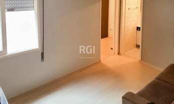 Imagem 2: Apartamento para Venda - 42m², 1 dormitório, 1 vaga - Cidade Baixa