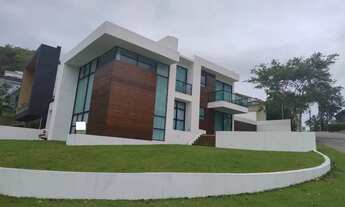 Imagem: Mansão em Macaé com 3 suites