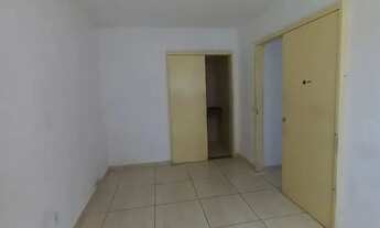 Imagem 7: Quitinete com 1 suíte, sala, cozinha. Bem ventilado e agradável. Bairro residencial com co