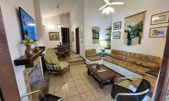 Imagem 4: Casa para venda com 300 metros quadrados com 6 quartos