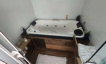 Imagem 3: Duplex bairro das nações lareira e hidro área de festas