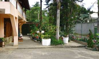 Imagem 3: Tem uma grande faixa de área verde.Próximo à faculdade UNISA. Clube São Paulo próximoo.esc