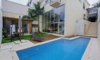 Imagem: Encantadora e super bem localizada!