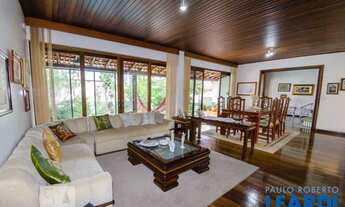 Imagem 4: SOBRADO - AGRONÔMICA - SC