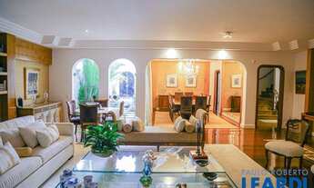 Imagem: CASA ASSOBRADADA - ACLIMAÇÃO - SP