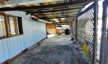 Imagem 4: Casa mista, em transversal da Rua Johann Sachse, próximo a mercados, escolas, etc no bairr