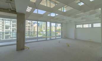 Imagem 6: Magnífica cobertura no Itaim Bibi - Pé direito duplo de 6m - Nova e nunca habitada